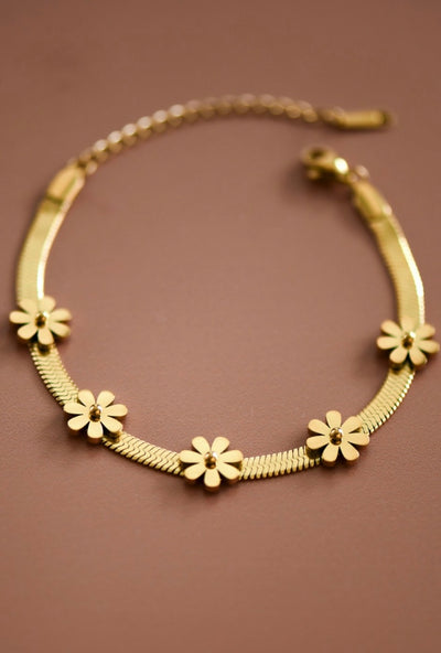 Gold Daisy Stacking Bracelet