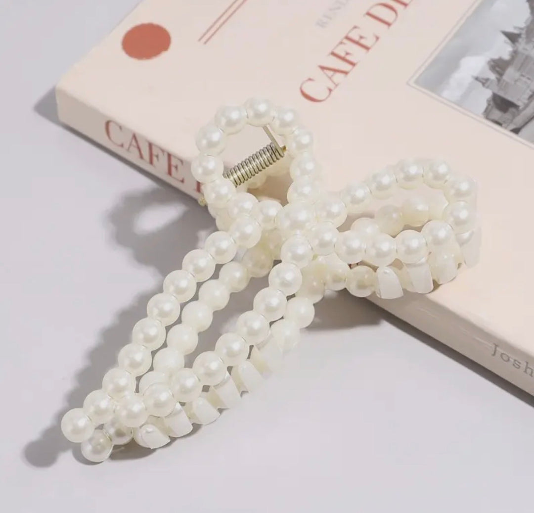 Pearl Claw Clip