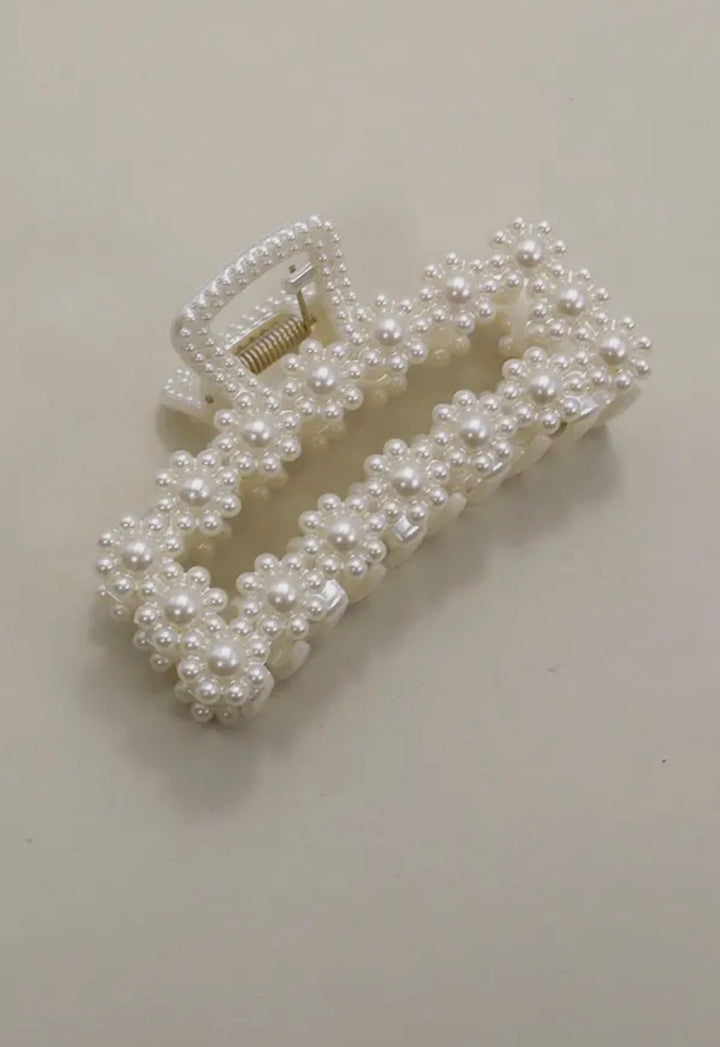 Pearl Claw Clip