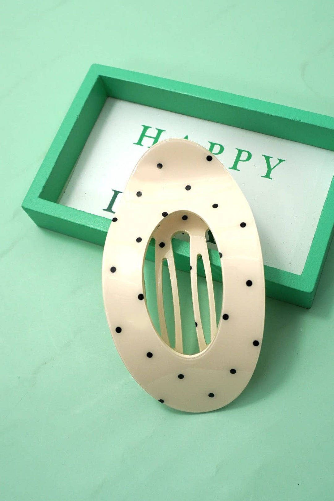Jumbo Lay Flat Oval Hair Claw Clips